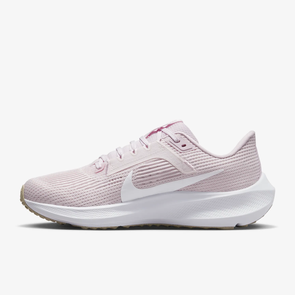 NIKE WMNS AIR ZOOM PEGASUS 40