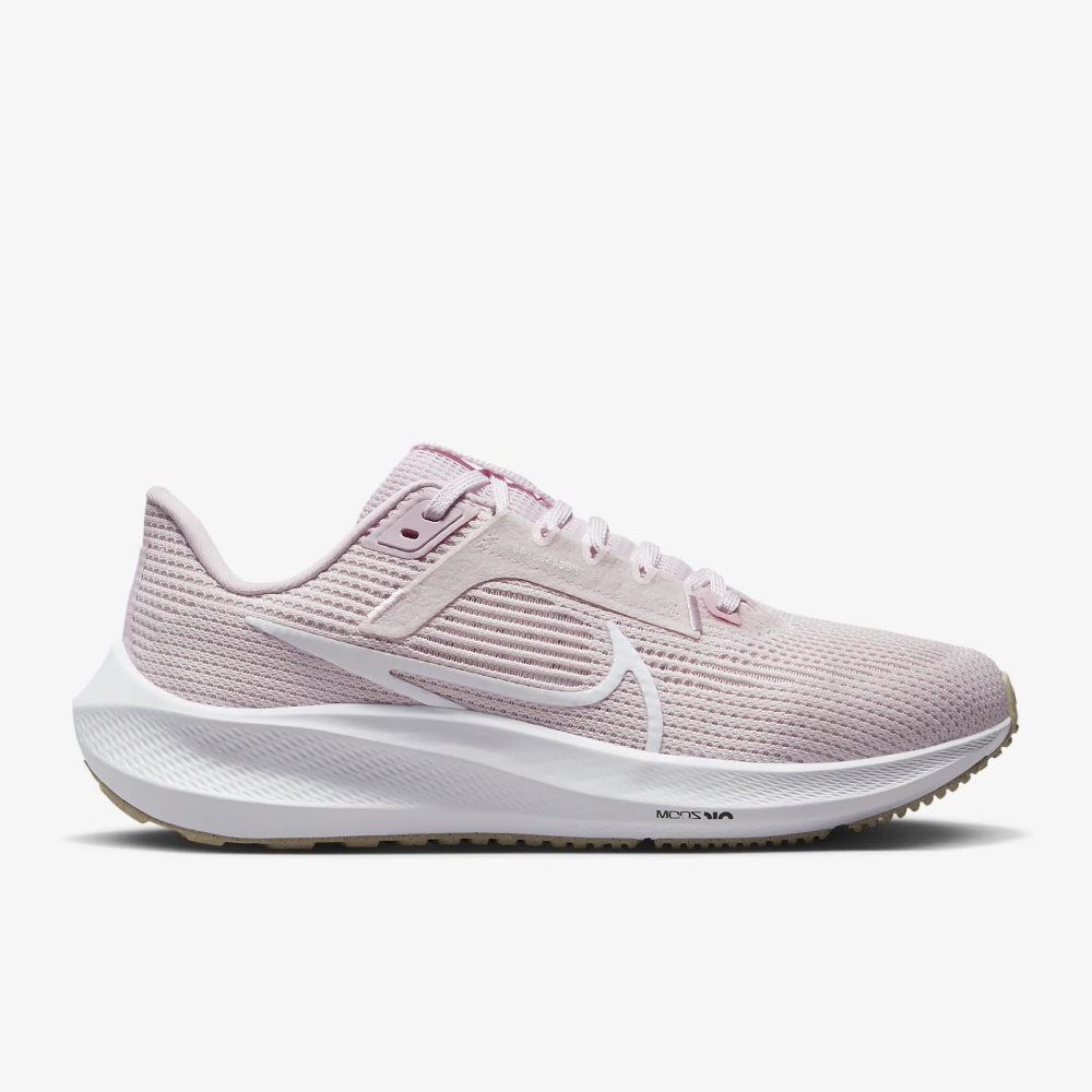 NIKE WMNS AIR ZOOM PEGASUS 40