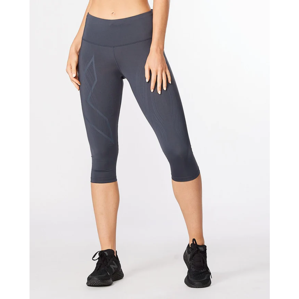 2XU WMNS LIGHT SPEED MID RISE COMPRESSION 3/4 TIGHTS - Totally Sports & Surf