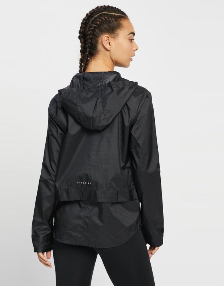 NIKE WMNS ESSENTIAL JACKET