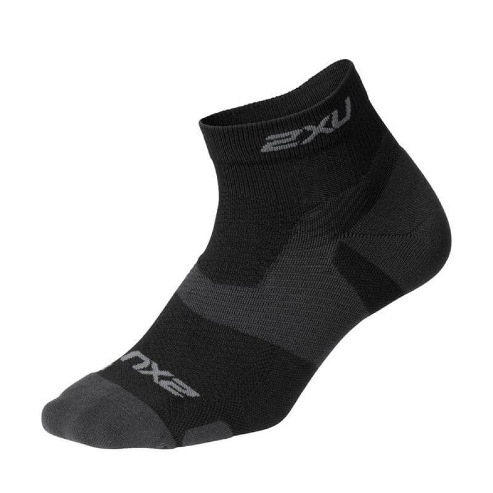 2XU UNISEX VECTR LIGHT CUSHION 1/4 CREW